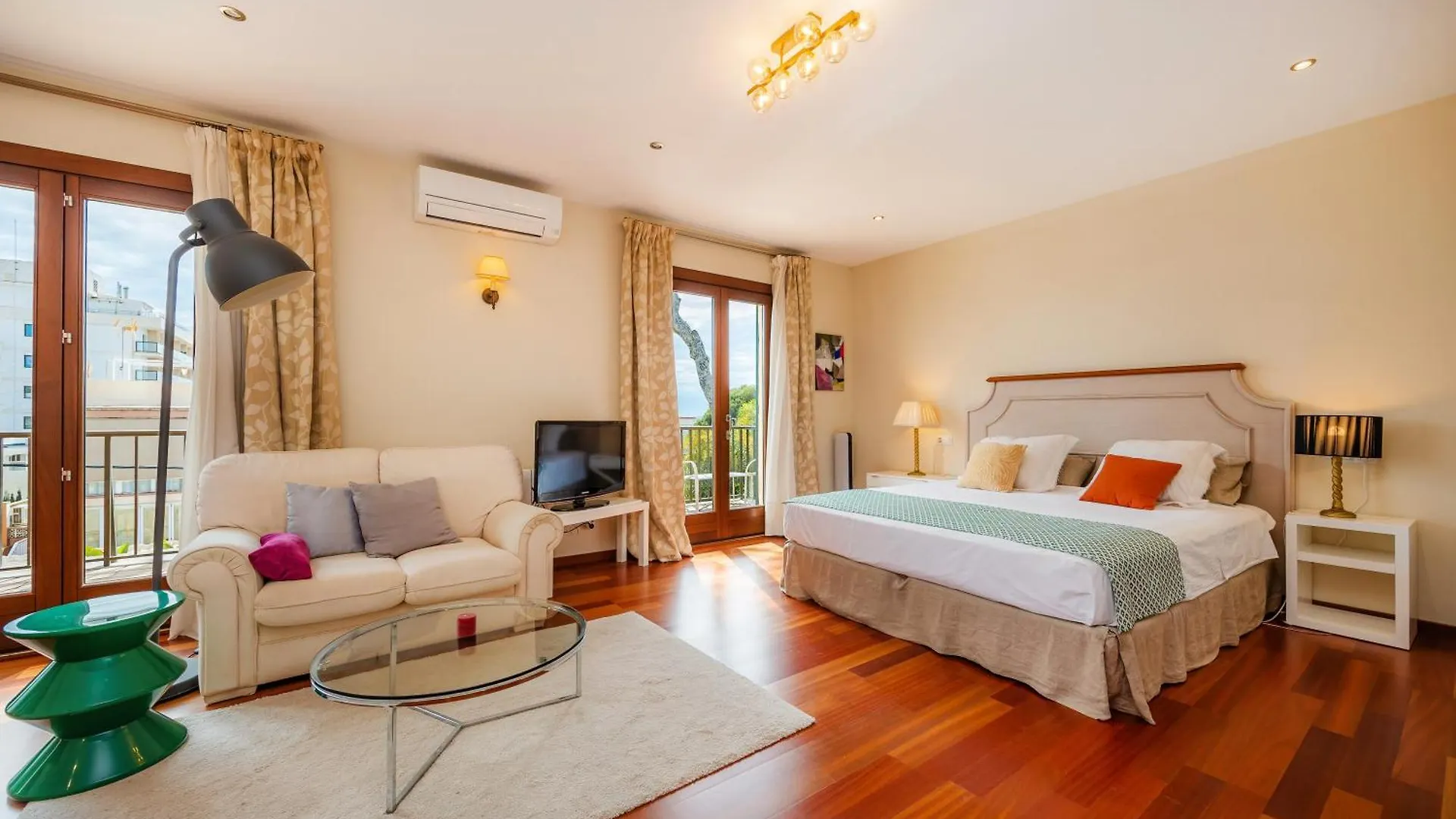 Villa Cala Estancia Mercedes كان باستيليا